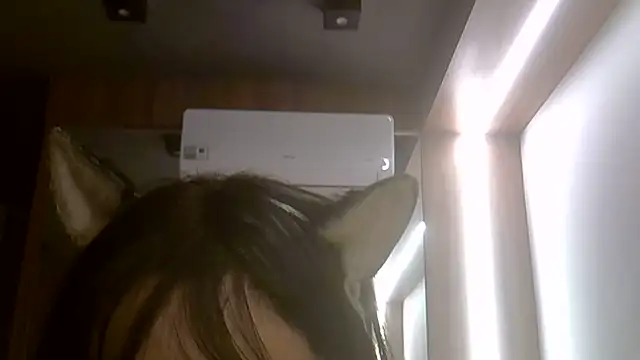 SkinnyKitten live cam