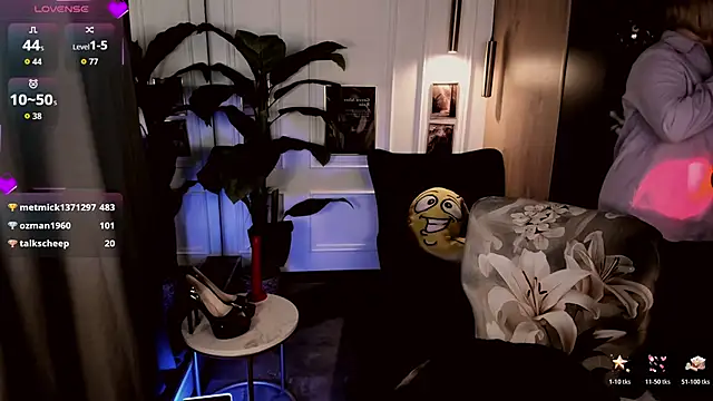 YolandaKiss webcam