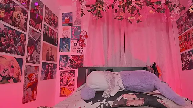 MissCurvyTop live cam