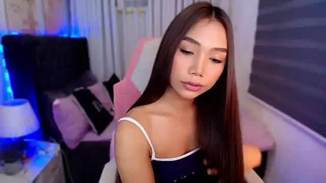 fuckingnaughtyjade live cam