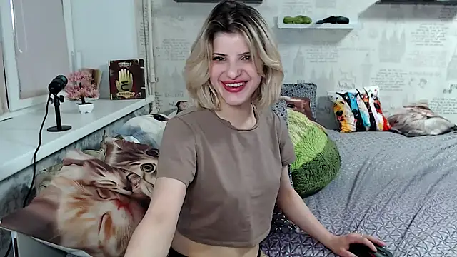 AleksandraJames webcam