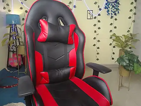 Sweet_Hazel69 webcam
