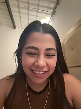 darsha_90 live cam on StripChat