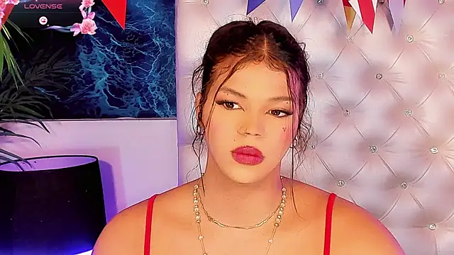 Keira_Fox31 webcam