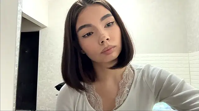 MarylnMonnier webcam