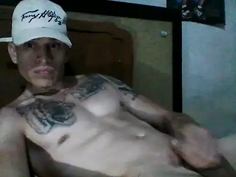kanonbigcock90 webcam