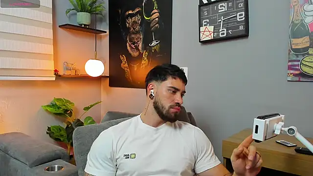 Giorgio-Leone live cam