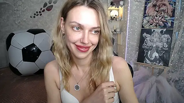 NickyAdamidi webcam