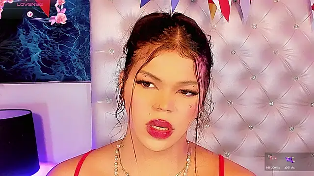 Keira_Fox31 webcam