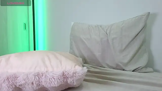amy_innocent_1 webcam