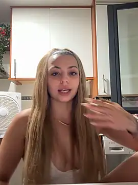 Noeliagglow webcam