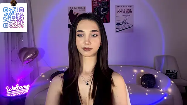 LinaMour webcam