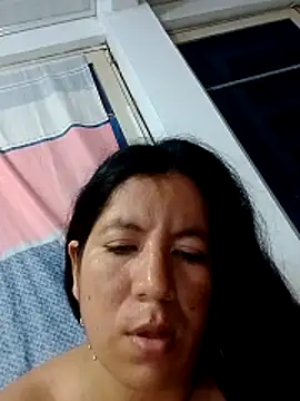 Valentina-Noir webcam
