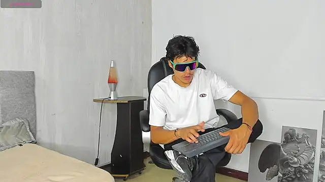tommyhot7 webcam