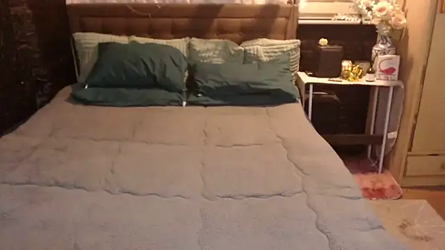 xheavenlytrans webcam