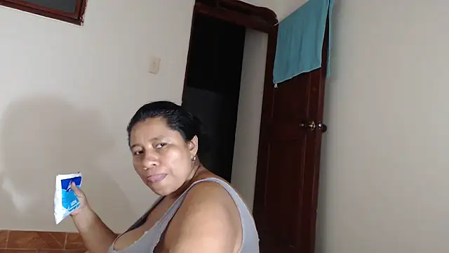 adrixxx38 webcam