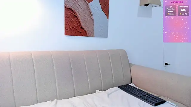 nyx_velvet webcam