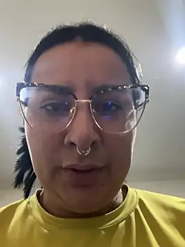Abril_Luv webcam