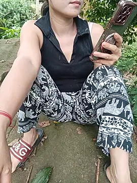 Linda-yiyi webcam