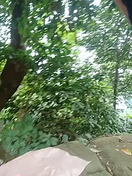 Linda-yiyi webcam