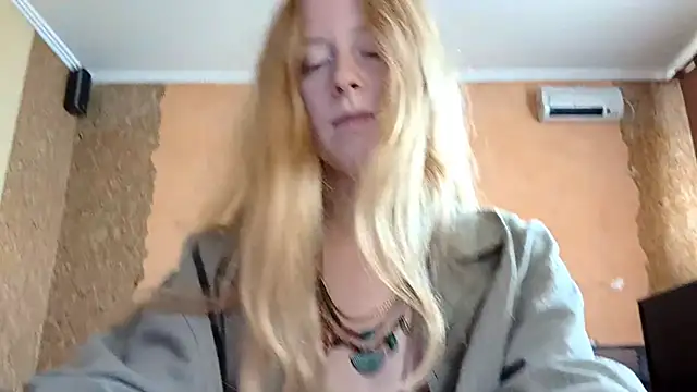 KateVibe_01 webcam