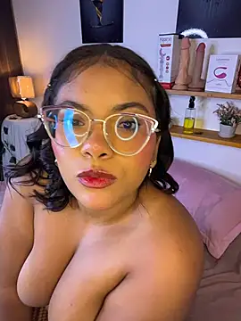 nairagold_ webcam