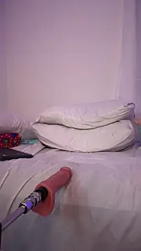 aurora_divine live cam on StripChat
