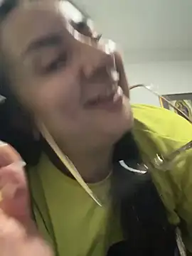 Abril_Luv webcam