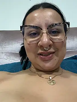 Abril_Luv webcam