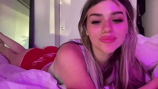lolamarie_
