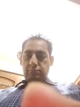 chuby38male live cam on StripChat