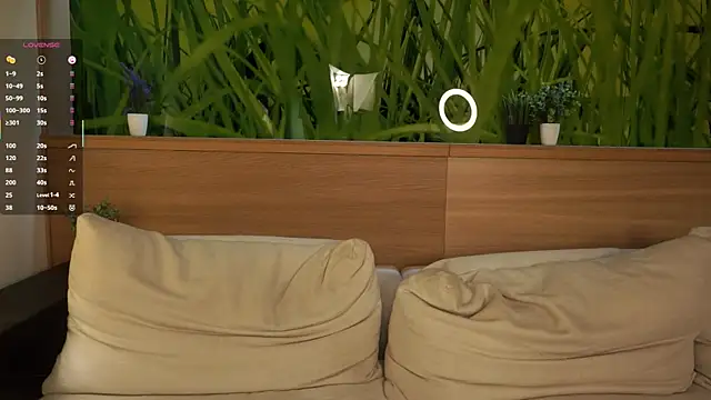 MarlinVarian live cam on StripChat