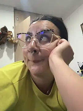 Abril_Luv webcam