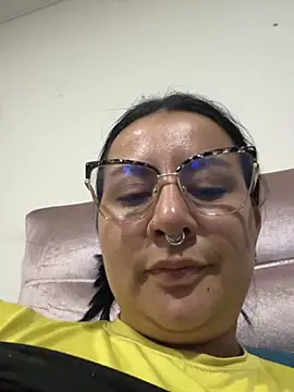 Abril_Luv webcam
