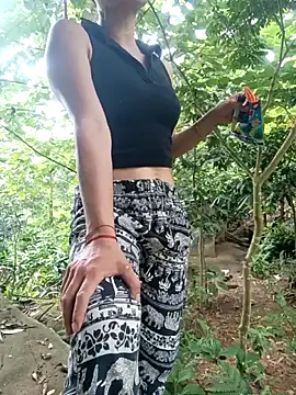 Linda-yiyi webcam