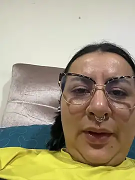 Abril_Luv webcam