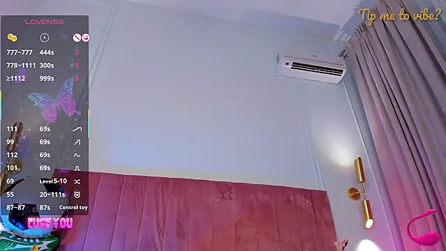 Mayzzie live sex cam
