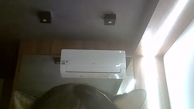 SkinnyKitten live cam