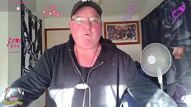 KINKYBLUEYES69 live cam