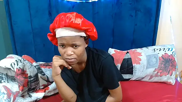 HotCreamyTea webcam