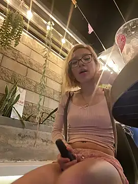 SweetBunnyGF Live Webcam on Stripchat