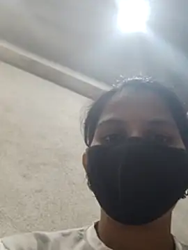 poojam93 webcam