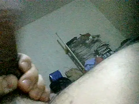 LuispingonX69 webcam
