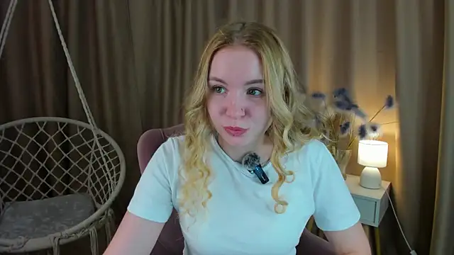 Linda__Bloom live cam
