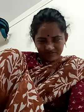 Hotnewbhabi_riya live cam