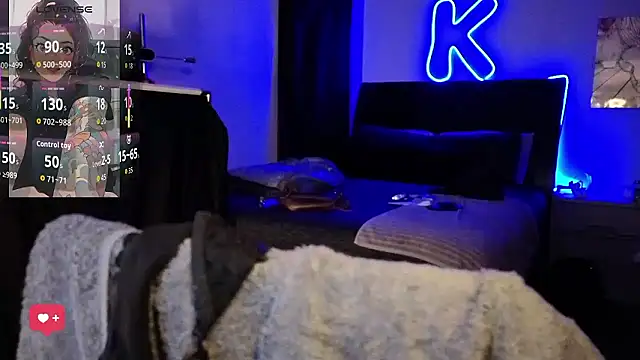 kimmiakiss22 live cam
