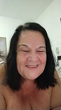 Yaya_Mineira webcam