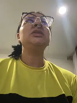Abril_Luv webcam