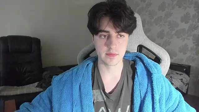 Knuckles17 live cam