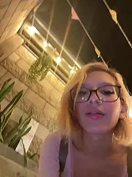 SweetBunnyGF live cam